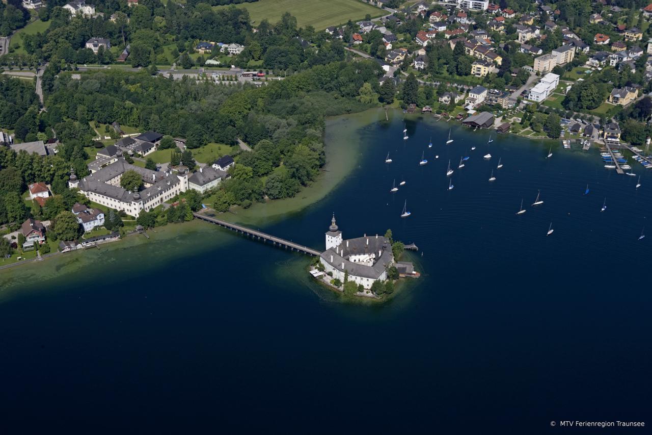 Zimmervermietung Im Austria Am See**** Helga & Roman Toplak Gmunden Exterior photo